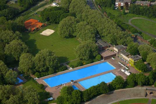 Das Bild zeigt das Gladbecker Freibad Das Bild zeigt das Gladbecker Freibad